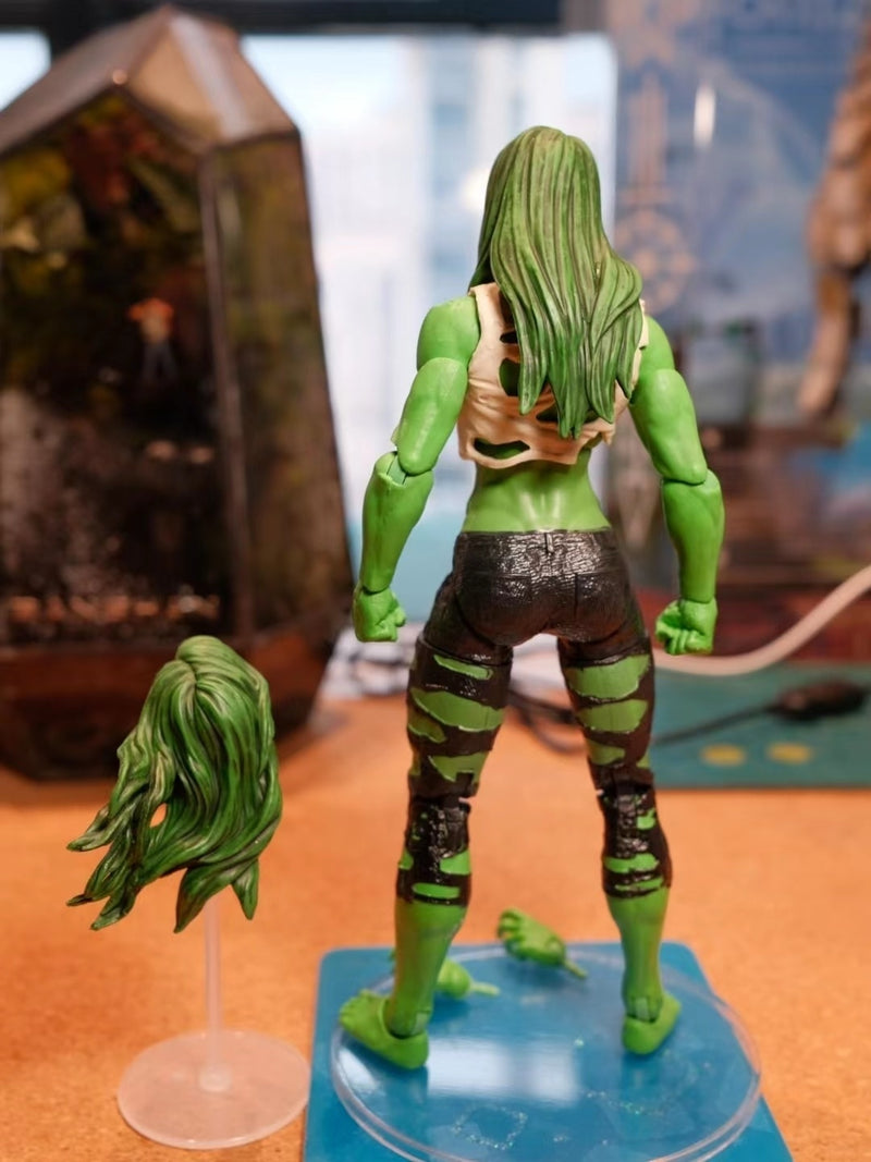 Mulher Hulk - Boneca Articulada